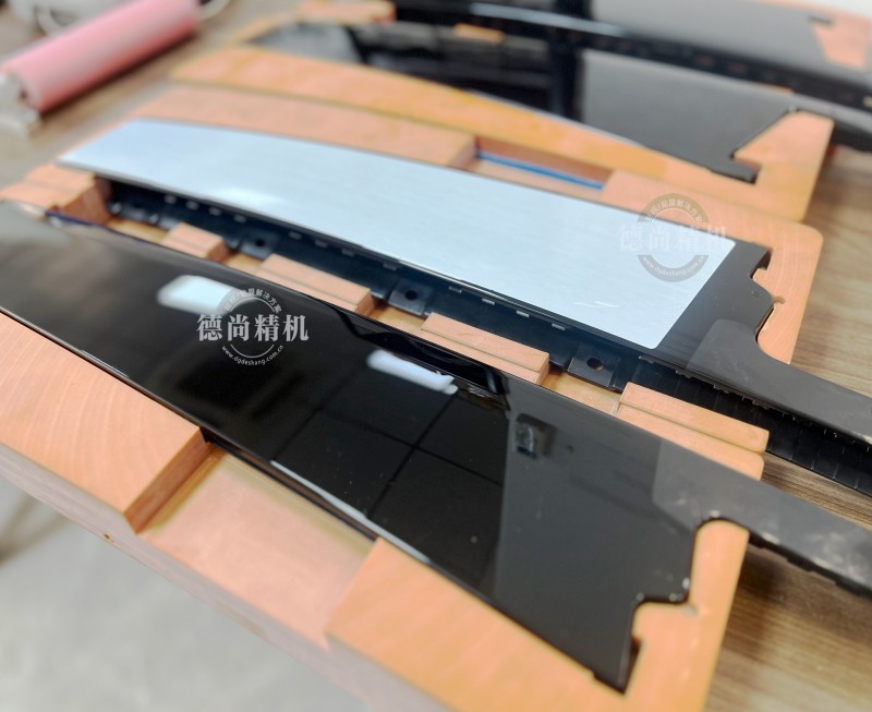 選汽車BC柱貼膜機怕踩坑？