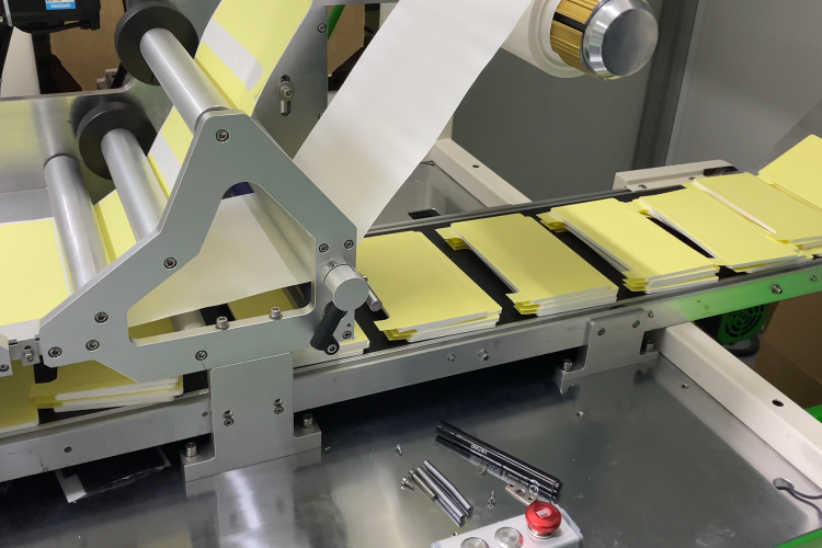 1763630961283276.png 貼雙面膠機20.png